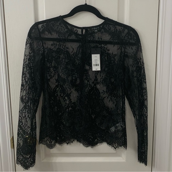Longsleeve lace top with button-up back - Picture 2 of 4